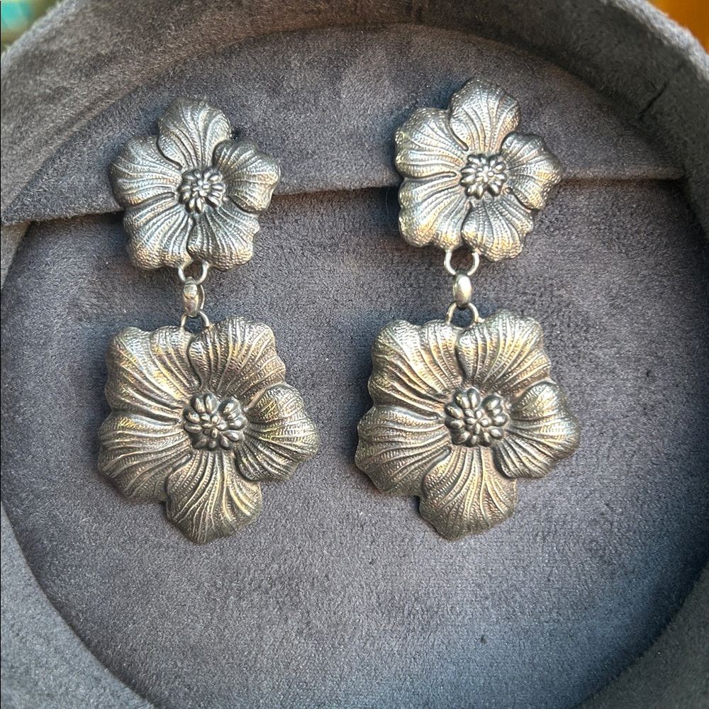 Buccellati Gardenia Flower Drop Earrings – Sterling Silver Floral Vintage Style
